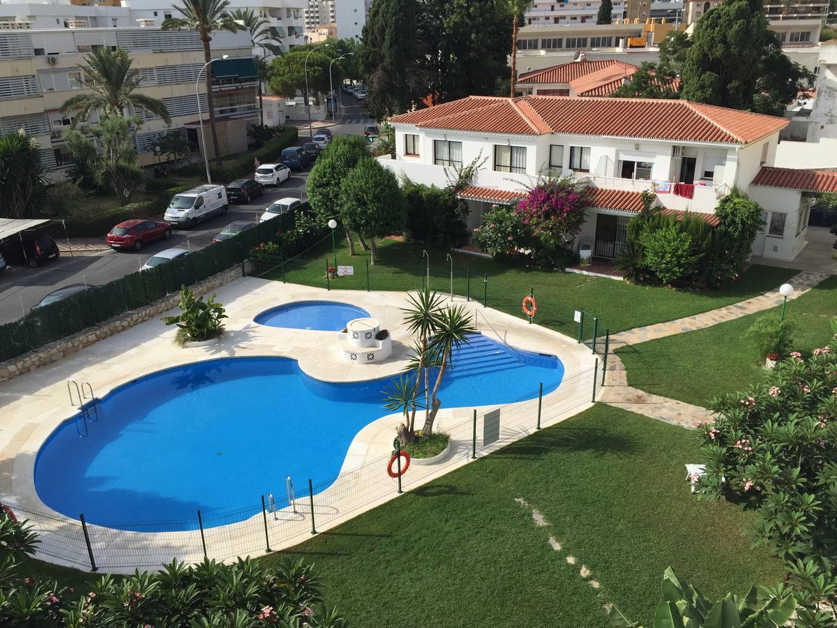 Apartamento Holidays On The Beach Torremolinos Kültér fotó