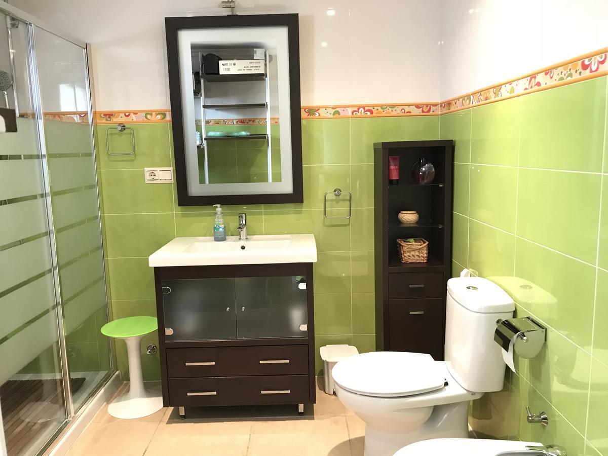 Apartamento Holidays On The Beach Torremolinos Kültér fotó