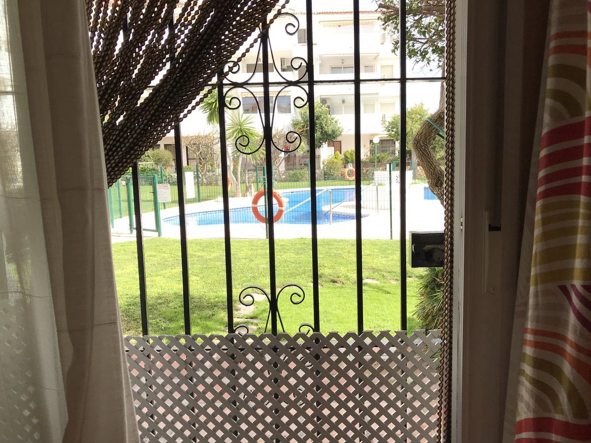 Apartamento Holidays On The Beach Torremolinos Kültér fotó