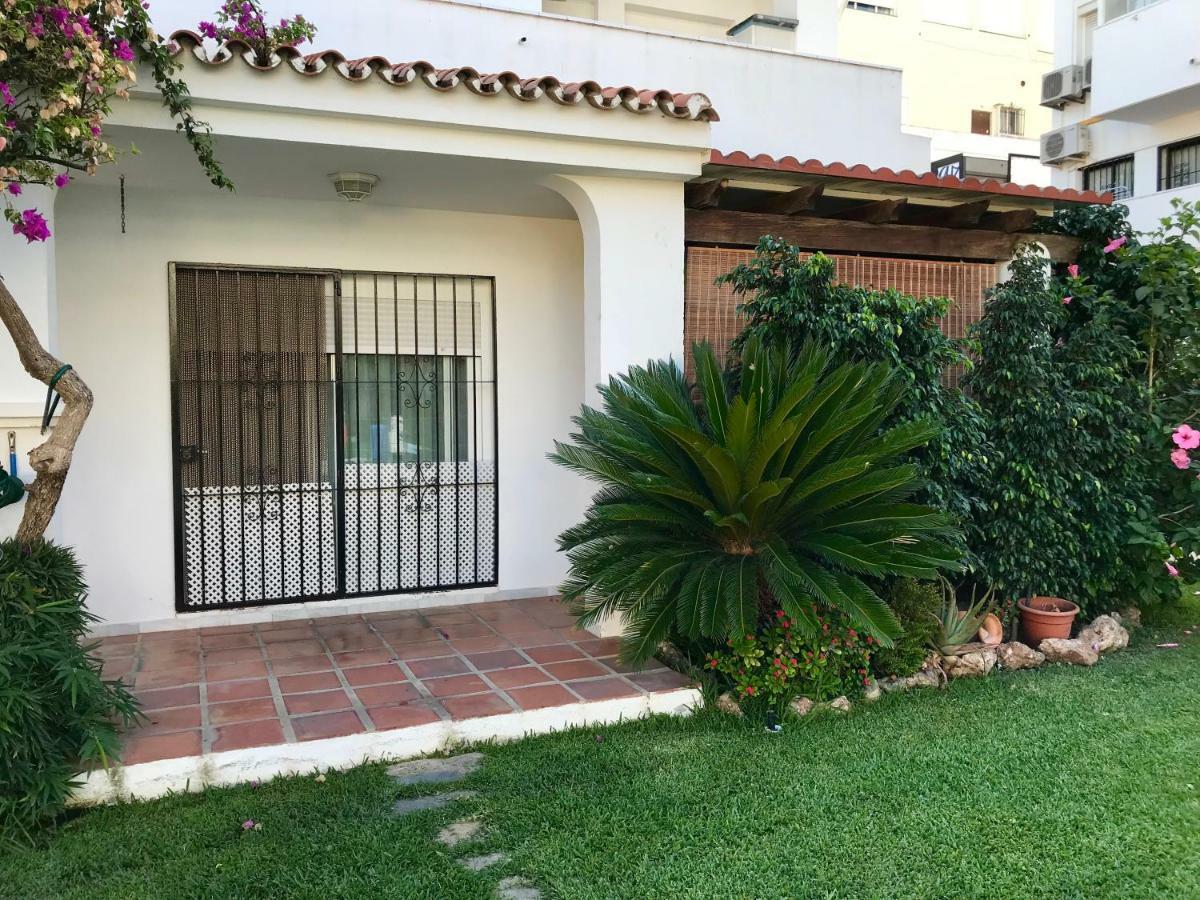 Apartamento Holidays On The Beach Torremolinos Kültér fotó