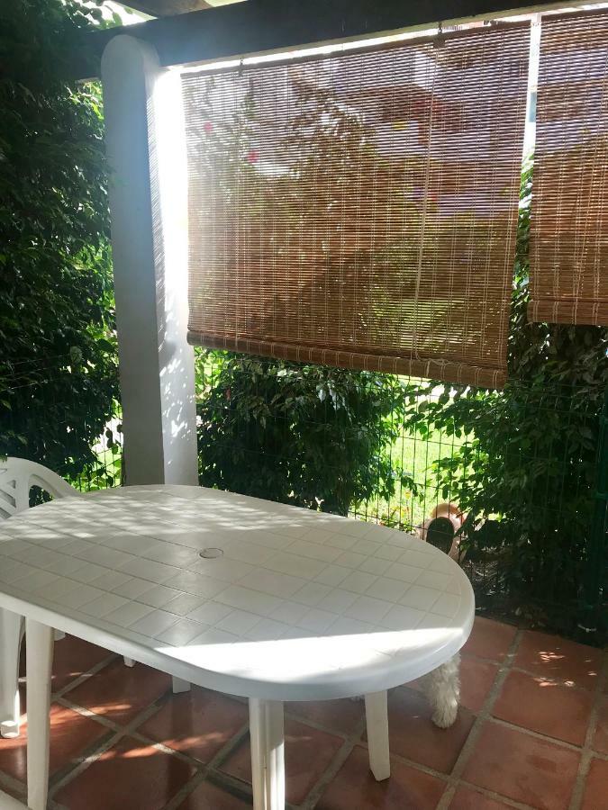 Apartamento Holidays On The Beach Torremolinos Kültér fotó